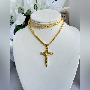 COPY - CROSS NEW ARRIVALS NECKLACE
